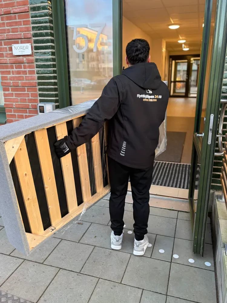 Från första kontakt till sista kartongen