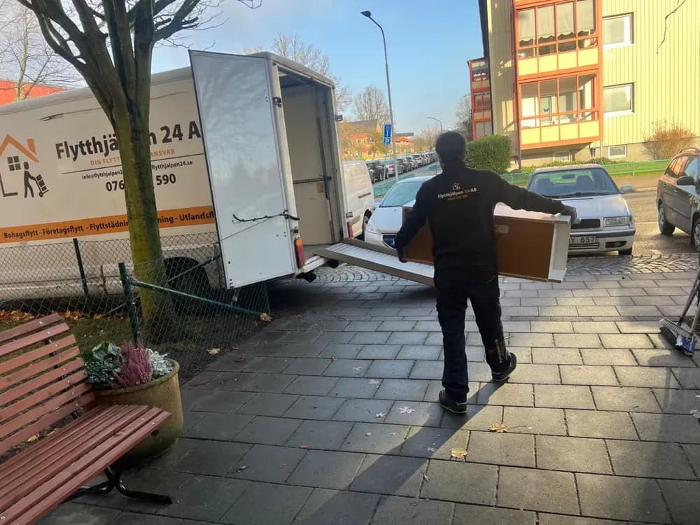 Vad kostar flyttfirma i Helsingborg? Priser och tips